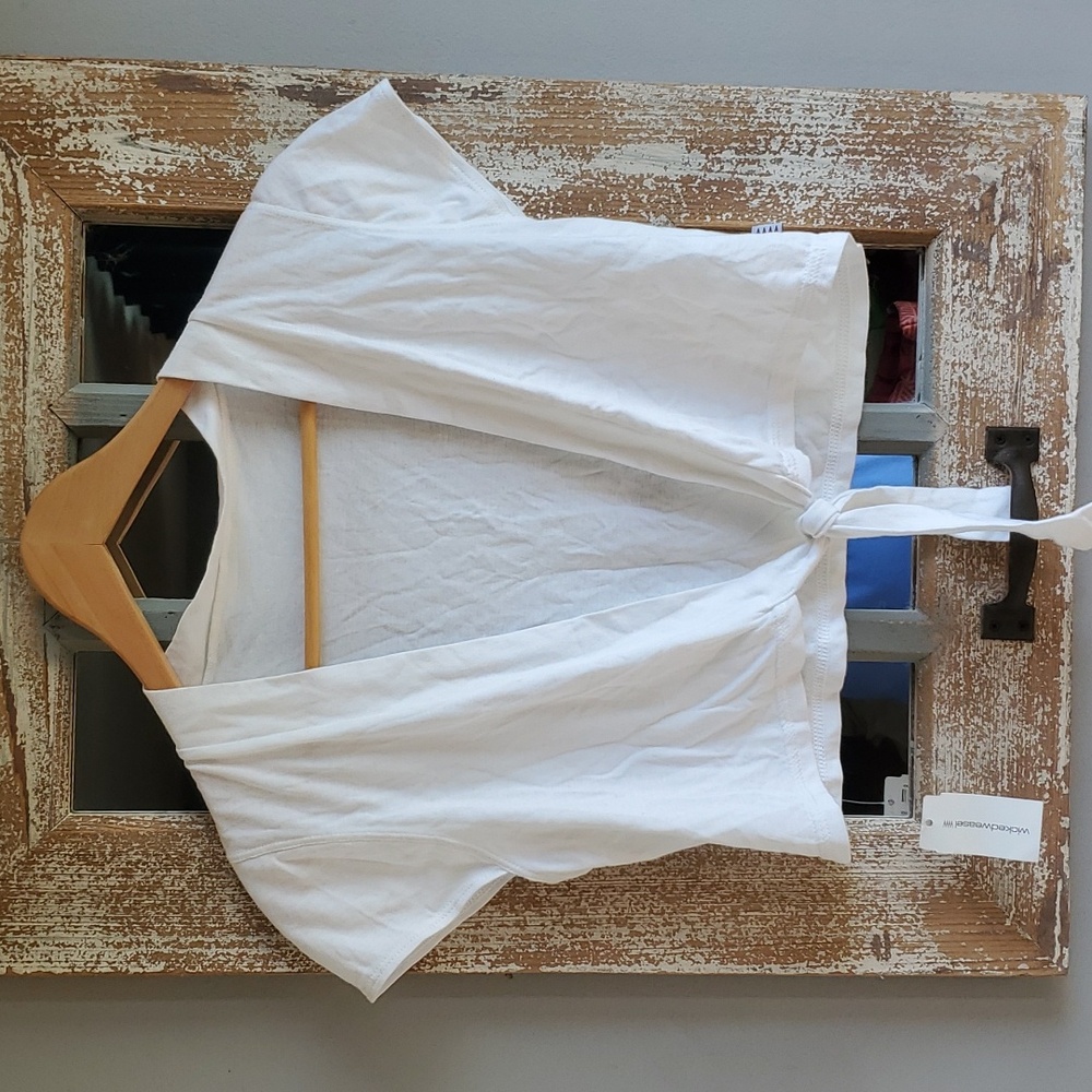 NWT Wicked Weasel white tie up top. Size Large